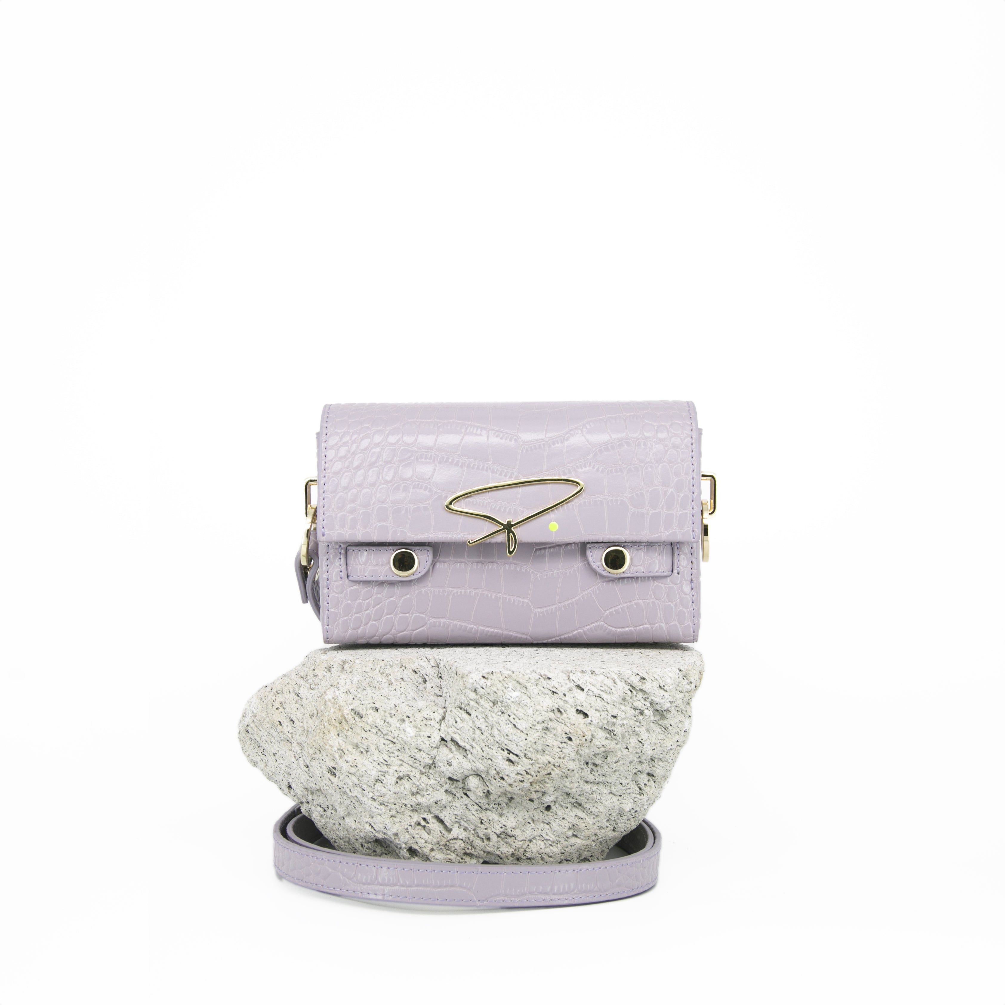 81W SIGNATURE CAMERA BAG IN LILAC